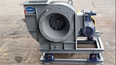 Suflantă de aer la temperatură înaltă (W9-26 și ventilator Hengding de 90 KW) Echipament de ventilație industrială